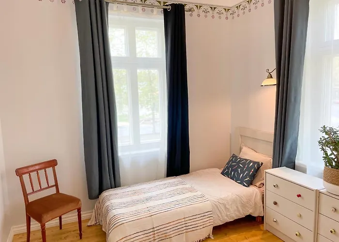 Spacious Supeluse Apartment