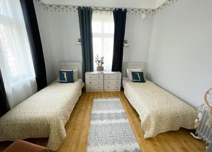 Spacious Supeluse Apartment